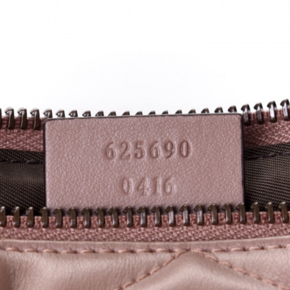 NEW 💯% Auth Gucci Beige GG Marmont Matelasse Leather Cosmetic Pouch Bag - Picture 7 of 8